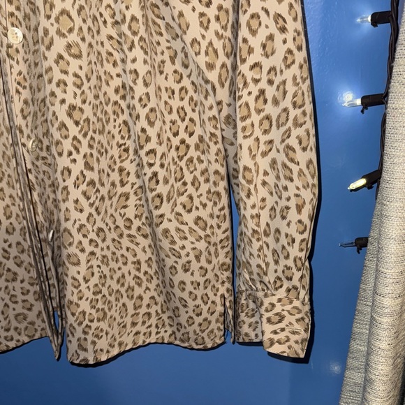 🐆🐆🐆Alfred Dunner Tan Leopard Print Blouse - Picture 7 of 12